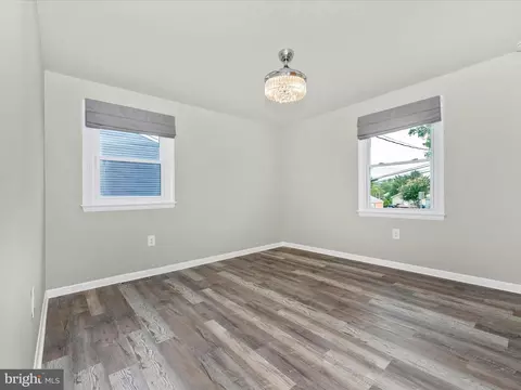 204 E H St, Brunswick, MD 21716 photo 25