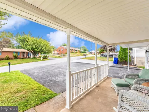 204 E H St, Brunswick, MD 21716 photo 45