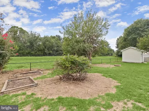 Exterior - 2049 William Franklin Dr, Frederick, MD 21702 photo 12 of 15