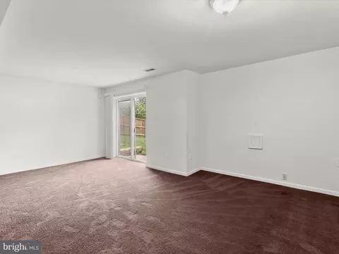 Living - 2049 William Franklin Dr, Frederick, MD 21702 photo 15 of 17