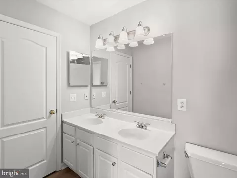 Bath - 2049 William Franklin Dr, Frederick, MD 21702 photo 4 of 5