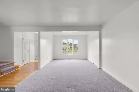 110 E Hammaker St, Thurmont, MD 21788 photo 9