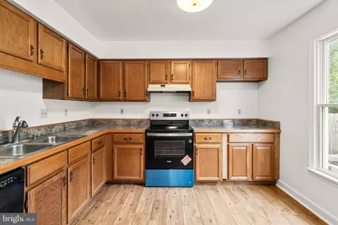 110 E Hammaker St, Thurmont, MD 21788 photo 16