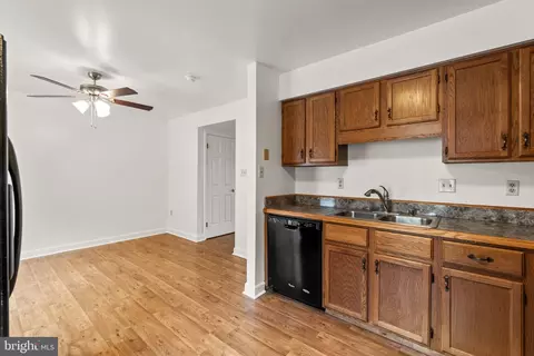110 E Hammaker St, Thurmont, MD 21788 photo 13