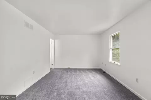 110 E Hammaker St, Thurmont, MD 21788 photo 23