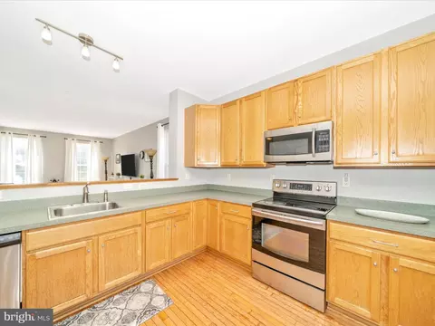 Kitchen - 514 Ellison Ct, Frederick, MD 21703 photo 3 of 8