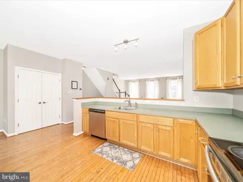 Kitchen - 514 Ellison Ct, Frederick, MD 21703 photo 5 of 8