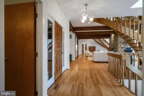 10534 Gambrill Park Rd, Frederick, MD 21702 photo 15