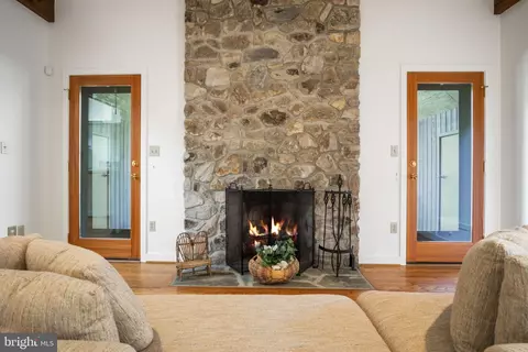 10534 Gambrill Park Rd, Frederick, MD 21702 photo 22
