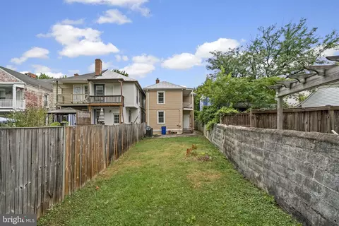 Exterior - 210 Dill Ave, Frederick, MD 21701 photo 5 of 6