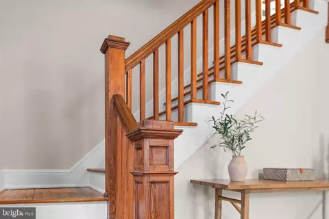Entry Way - 210 Dill Ave, Frederick, MD 21701 photo 2 of 8