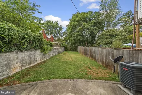 Exterior - 210 Dill Ave, Frederick, MD 21701 photo 2 of 6