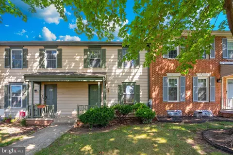 8017 Cattail Ct, Frederick, MD 21701