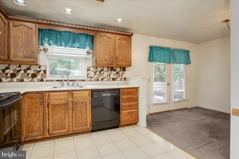 Kitchen - 1315 Danberry Dr, Frederick, MD 21703 photo 1 of 2