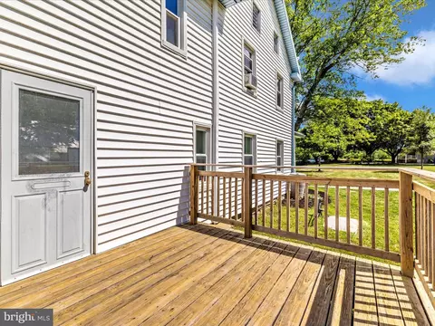 Exterior - 7347 Sundays Ln, Frederick, MD 21702 photo 9 of 10