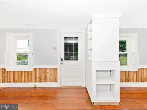 Entry Way - 7347 Sundays Ln, Frederick, MD 21702 photo 1 of 3
