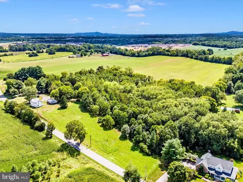 View/Area - 7347 Sundays Ln, Frederick, MD 21702 photo 3 of 10