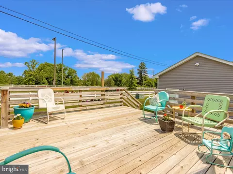 Exterior - 616 Gillespie Dr, Frederick, MD 21702 photo 6 of 9