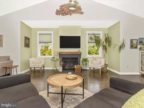 Living - 616 Gillespie Dr, Frederick, MD 21702 photo 2 of 2