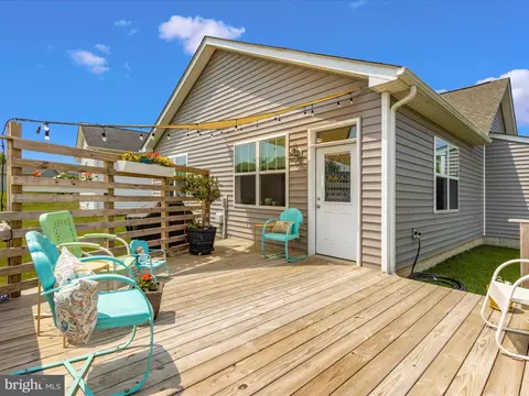 Exterior - 616 Gillespie Dr, Frederick, MD 21702 photo 5 of 9