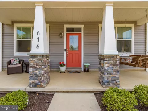 Exterior - 616 Gillespie Dr, Frederick, MD 21702 photo 2 of 9