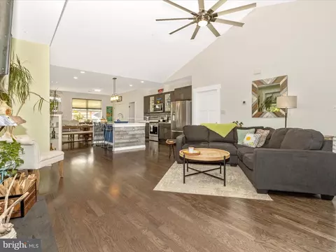 Living - 616 Gillespie Dr, Frederick, MD 21702 photo 1 of 2