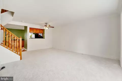 5257 Earles Ct, Frederick, MD 21703 photo 2