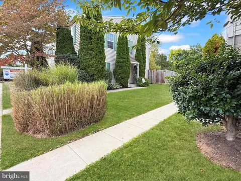 517 Lancaster Pl, Frederick, MD 21703 photo 22