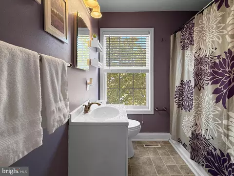 517 Lancaster Pl, Frederick, MD 21703 photo 15