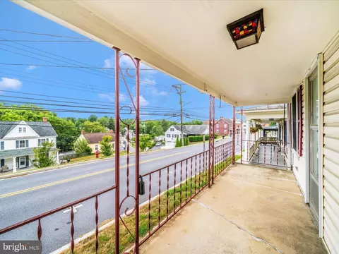 Exterior - 417 W Main St, Middletown, MD 21769 photo 5 of 13