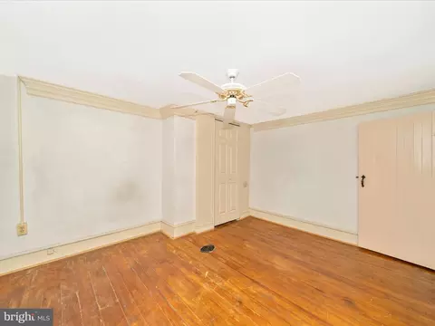 Bedroom - 417 W Main St, Middletown, MD 21769 photo 4 of 11