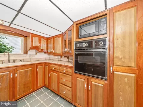 Kitchen - 417 W Main St, Middletown, MD 21769 photo 4 of 6