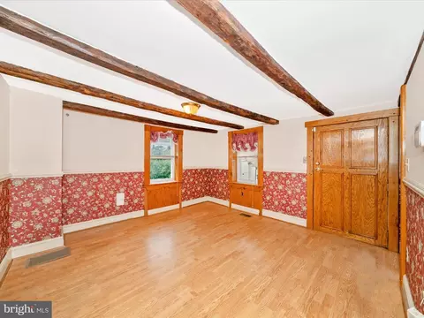 Living - 417 W Main St, Middletown, MD 21769 photo 1 of 4