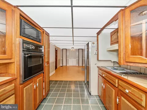 Entry Way - 417 W Main St, Middletown, MD 21769 photo 2 of 2