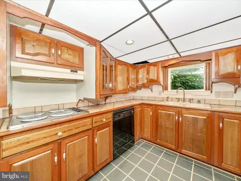 Kitchen - 417 W Main St, Middletown, MD 21769 photo 3 of 6