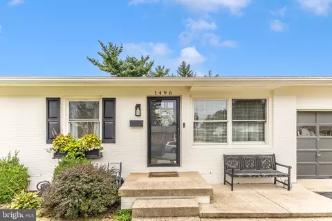 Exterior - 1496 W 10th St, Frederick, MD 21702 photo 1 of 5