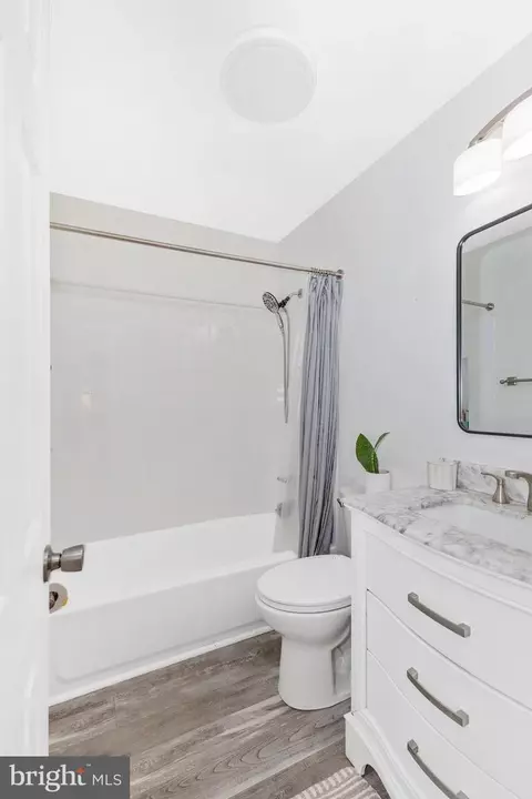 Bath - 1496 W 10th St, Frederick, MD 21702 photo 3 of 3