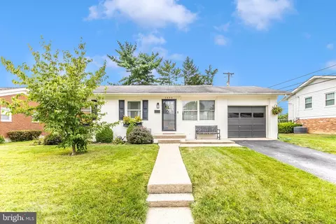Exterior - 1496 W 10th St, Frederick, MD 21702 photo 2 of 5