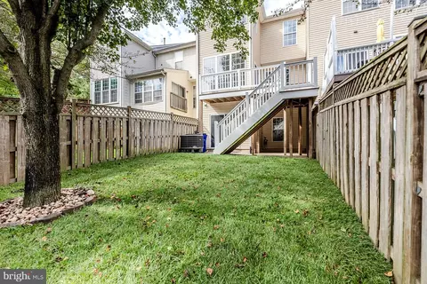 Exterior - 1948 Crossing Stone Ct, Frederick, MD 21702 photo 5 of 8