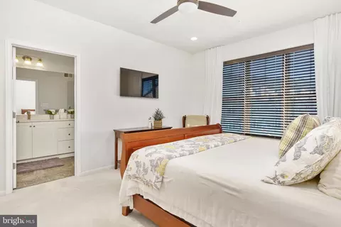 Bedroom - 961 Holden Rd, Frederick, MD 21701 photo 3 of 4