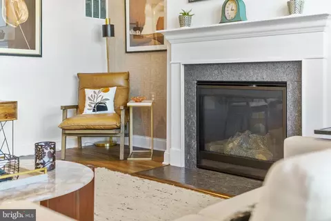 Entry Way - 961 Holden Rd, Frederick, MD 21701 photo 9 of 20