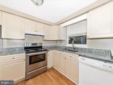 Kitchen - 520 Beebe Ct, Frederick, MD 21703 photo 2 of 3