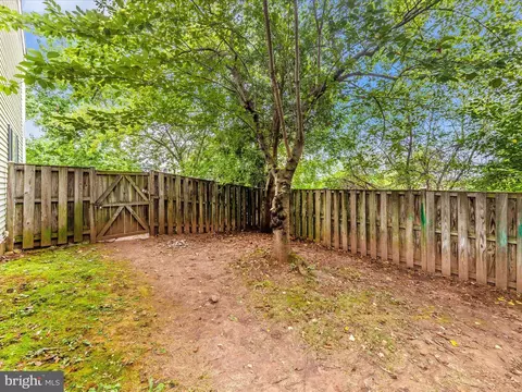 Exterior - 520 Beebe Ct, Frederick, MD 21703 photo 8 of 11