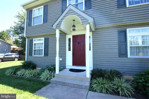 7025 Willow Tree Dr S, Middletown, MD 21769 photo 5
