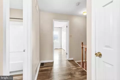 Entry Way - 103 E Hammaker St, Thurmont, MD 21788 photo 5 of 6