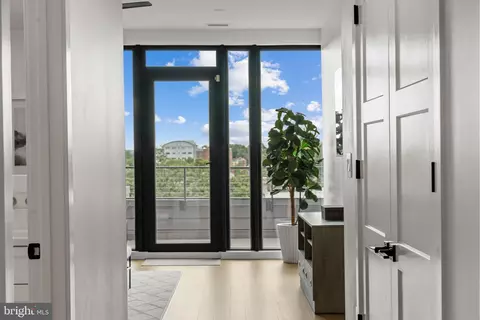 Entry Way - 210 Second St E #402, Frederick, MD 21701 photo 3 of 5
