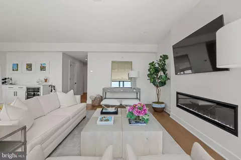 Living - 210 Second St E #402, Frederick, MD 21701 photo 6 of 7