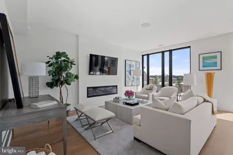 Living - 210 Second St E #402, Frederick, MD 21701 photo 5 of 7
