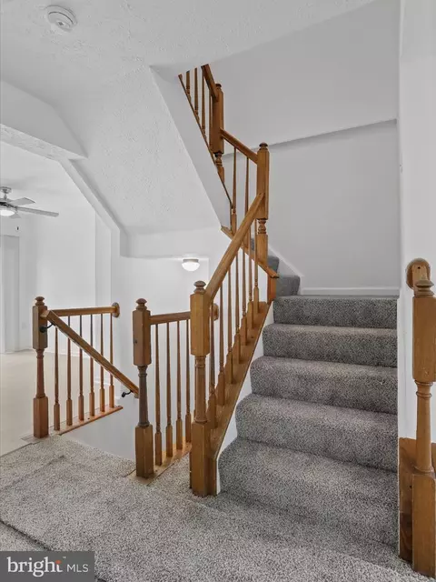 Entry Way - 1518 Beverly Ct, Frederick, MD 21701 photo 1 of 3