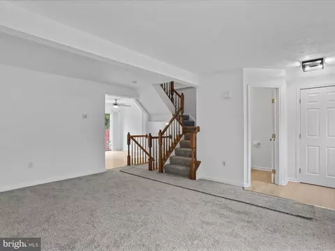 Living - 1518 Beverly Ct, Frederick, MD 21701 photo 1 of 4